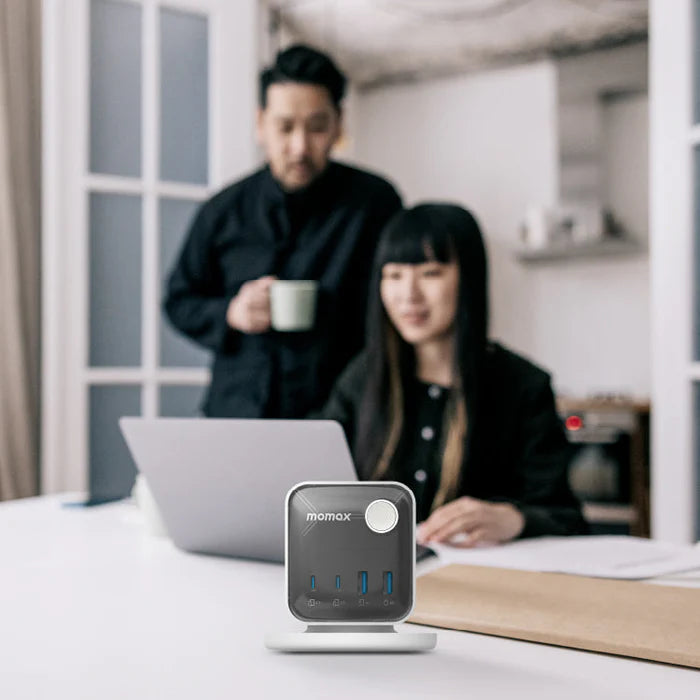Momax 1-Charge Work Flow 3-Outlet GaN Power Cube 25W with USB Ports